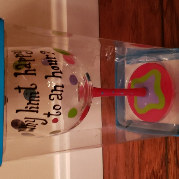New -painted wine glass - Picture 1 of 8